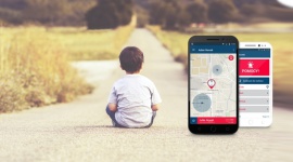 Czy telefon komórkowy naprawdę zapewnia dziecku bezpieczeństwo? Dziecko, LIFESTYLE - Aż 83%* polskich 10-latków posiada telefon komórkowy. Wysuwa to nasz kraj na prowadzenie pod kątem liczby dzieci korzystających z telefonów komórkowych na co dzień. Powodem takiego stanu rzeczy jest troska rodziców o swoje dzieci. Czy to jednak wystarcza?