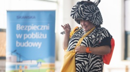 Świeć przykładem – bajkowa edukacja na rzecz bezpieczeństwa Dziecko, LIFESTYLE - Słońce, zero nauki i beztroski czas wakacji. Jak zadbać o to, aby dzieci spędziły te chwile w pełni bezpiecznie? Bajkowy sposób ukazania dzieciom konsekwencji nieprzestrzegania najważniejszych reguł bezpieczeństwa, pomaga zrozumieć najmłodszym, jak uniknąć groźnych sytuacji.