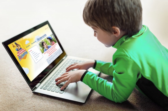 Wystartował Ogólnopolski Test Bezpieczeństwa Dziecko, LIFESTYLE - Jak odpowiednio zachować się w drodze do szkoły, w domu, kiedy należy udzielić pierwszej pomocy i jak bezpiecznie poruszać się w Internecie? – te i inne zagadnienia zostaną sprawdzone w ramach Ogólnopolskiego Testu Bezpieczeństwa.