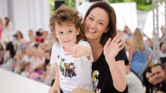 Gwiazdy pokochały te T-shirty. Ty też możesz je mieć!