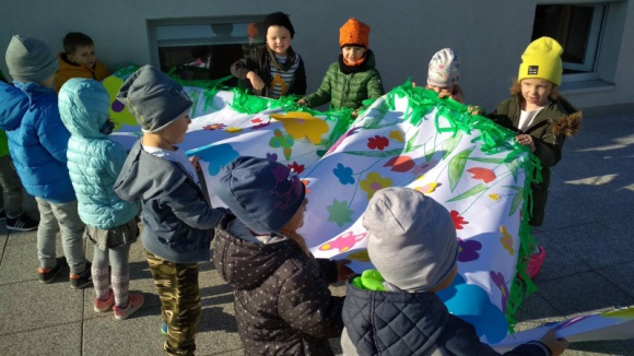 Przedszkolaki zachęcają do adopcji!