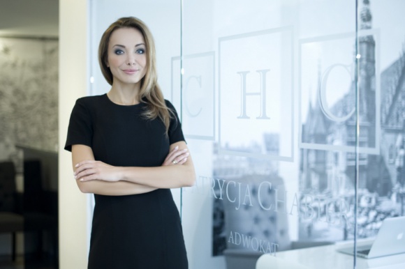 Nazwisko dziecka i reguły jego kształtowania Dziecko, LIFESTYLE - Kiedy po wielogodzinnych dyskusjach z mężem, licznych konsultacjach z rodziną i przyjaciółkami, pełnych wątpliwości nieprzespanych nocach, w końcu uda się wybrać idealne imię dla maluszka, możemy stanąć przed kolejnym wyborem - idealnego nazwiska.