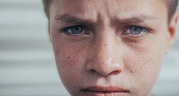 Podstawowe potrzeby dzieci w Polsce wciąż niezaspokajane Dziecko, LIFESTYLE - Jak podają SOS Wioski Dziecięce w Polsce, 43% rodzin, które trafiają pod opiekę Stowarzyszenia, w stopniu wysokim, bądź umiarkowanym nie zaspokajają podstawowych potrzeb dzieci, w tym jedzenia czy przestrzegania praw dziecka.