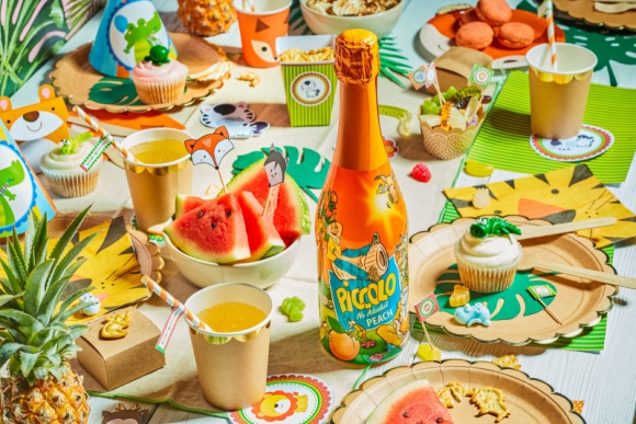 Pięć pomysłów na wystrzałowy Dzień Dziecka Dziecko, LIFESTYLE - Dzień Dziecka musi być wyjątkowy – wesoły, kolorowy i zaskakujący. Brakuje Ci pomysłu? Zorganizuj tematyczną imprezę marzeń. Wystrzałową! Taką, która na długo zostanie w pamięci. Dzieciaki będą zachwycone.