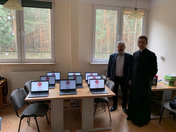 Rozpoczęła się akcja „Komputer dla ucznia”