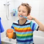 Jak oszczędzać wodę i jak zaangażować w to dzieci?