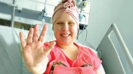 Piątka dla Przylądka. Niezwykły abonament na dobre serce dla dzieci chorych raka Dziecko, LIFESTYLE - Z małych rzeczy można zbudować coś wielkiego! Wystarczy mieć abonament na pomaganie, który wprowadza Fundacja Na Ratunek Dzieciom z Chorobą Nowotworową.